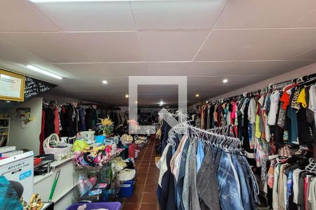 Casa à venda com 240m², 3 quartos e 5 vagas