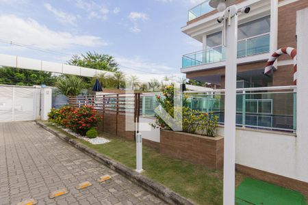 Casa de condomínio à venda com 128m², 3 quartos e 3 vagasCondomínio