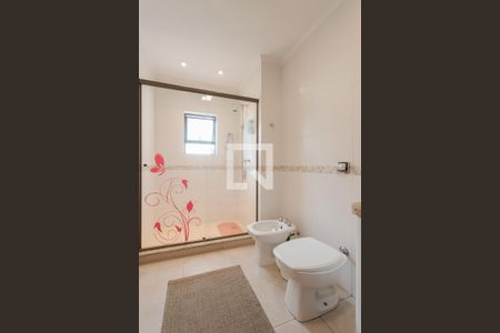 Banheiro Social de apartamento à venda com 3 quartos, 202m² em Vila Ipiranga, Porto Alegre