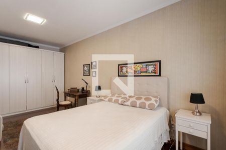 Quarto 1 de apartamento à venda com 3 quartos, 202m² em Vila Ipiranga, Porto Alegre