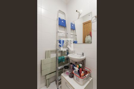 Apartamento à venda com 202m², 3 quartos e 2 vagasBanheiro de Serviço