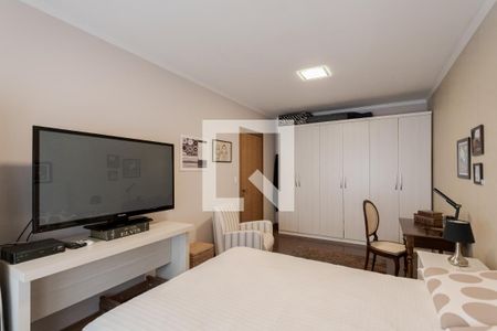 Quarto 1 de apartamento à venda com 3 quartos, 202m² em Vila Ipiranga, Porto Alegre