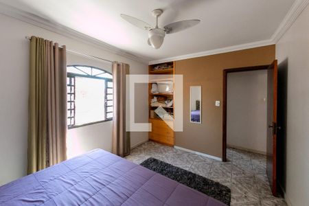 Casa à venda com 240m², 3 quartos e 2 vagasQuarto 1