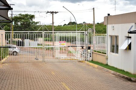 Apartamento para alugar com 49m², 2 quartos e 1 vagaFachada e portaria