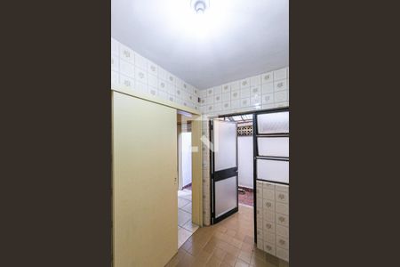 Cozinha de apartamento para alugar com 1 quarto, 30m² em Jardim Botânico, Porto Alegre