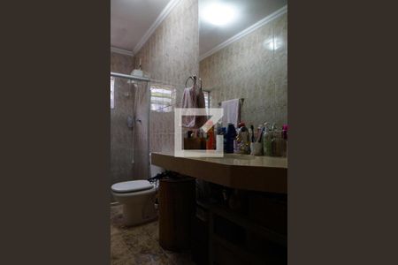 Casa à venda com 444m², 4 quartos e 6 vagasBanheiro Quarto 1 - suíte