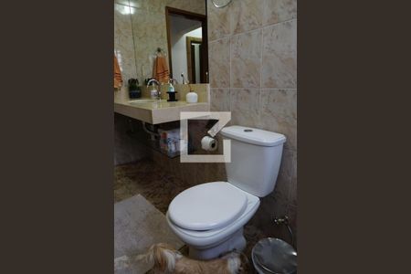 Casa à venda com 444m², 4 quartos e 6 vagasBanheiro Social