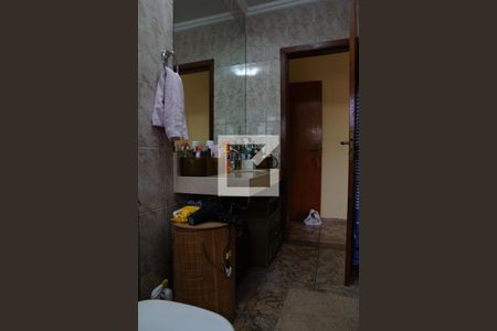 Casa à venda com 444m², 4 quartos e 6 vagasBanheiro Quarto 1 - suíte