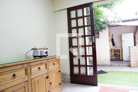 Casa à venda com 444m², 4 quartos e 6 vagasÁrea Externa