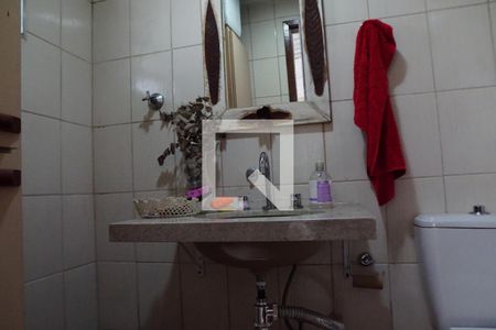 Casa à venda com 444m², 4 quartos e 6 vagasBanheiro Externo