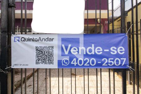 Fachada de casa à venda com 3 quartos, 216m² em Vila Santa Maria, São Paulo