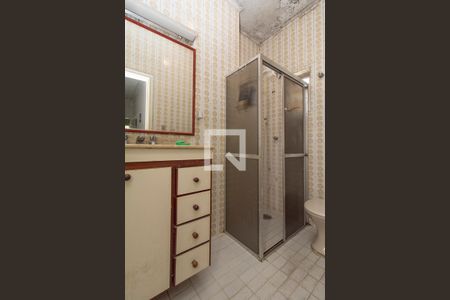 Casa à venda com 260m², 3 quartos e 5 vagasBanheiro Corredor 2