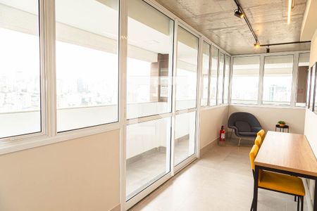 Apartamento à venda com 28m², 1 quarto e sem vagaÁrea comum