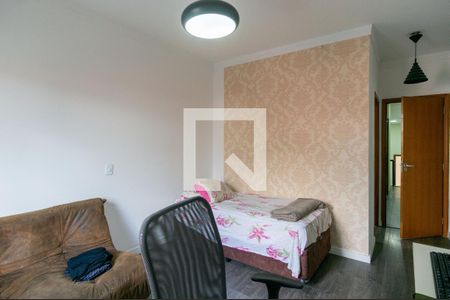 Casa à venda com 220m², 3 quartos e 4 vagasSuíte 1