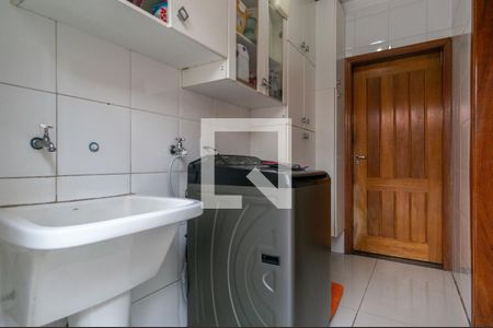 Casa à venda com 220m², 3 quartos e 4 vagasÁrea de Serviço