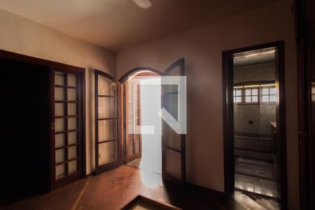 Casa para alugar com 250m², 3 quartos e 3 vagasSuíte