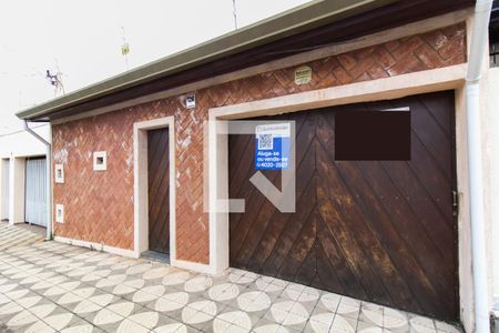 Casa para alugar com 250m², 3 quartos e 3 vagasFachada