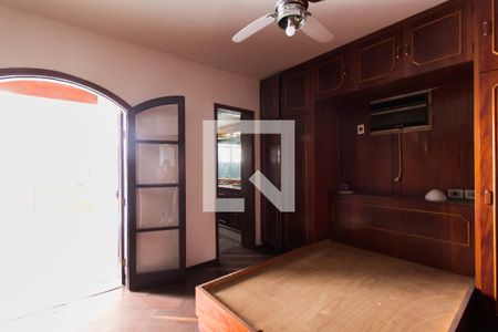 Casa para alugar com 250m², 3 quartos e 3 vagasSuíte