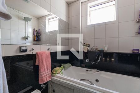 Apartamento à venda com 73m², 2 quartos e 1 vaga Apartamento à venda com 73m², 2 quartos e 1 vagaBanheiro