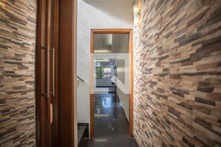 Corredor - Lavabo de casa para alugar com 3 quartos, 200m² em Vila do Bosque, São Paulo