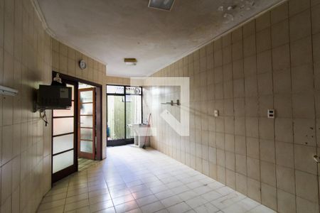 Casa para alugar com 230m², 6 quartos e 2 vagas Casa para alugar com 230m², 6 quartos e 2 vagasCozinha