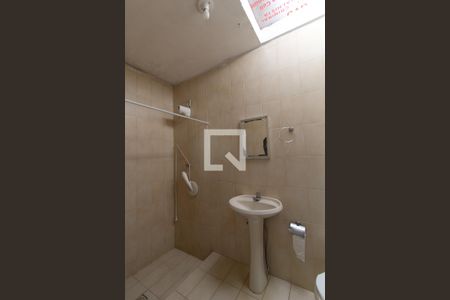 Casa para alugar com 230m², 6 quartos e 2 vagas Casa para alugar com 230m², 6 quartos e 2 vagasBanheiro suíte 4