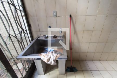 Casa para alugar com 230m², 6 quartos e 2 vagas Casa para alugar com 230m², 6 quartos e 2 vagasÁrea de serviço