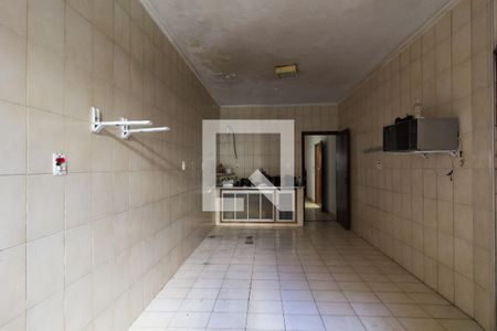 Casa para alugar com 230m², 6 quartos e 2 vagas Casa para alugar com 230m², 6 quartos e 2 vagasCozinha