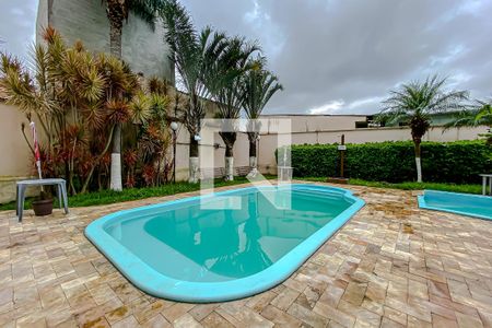 Apartamento à venda com 52m², 2 quartos e 1 vaga Apartamento à venda com 52m², 2 quartos e 1 vagaÁrea comum - Piscina