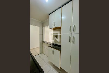 Apartamento à venda com 52m², 2 quartos e 1 vaga Apartamento à venda com 52m², 2 quartos e 1 vagaCozinha