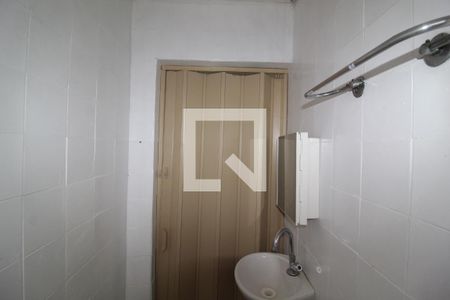 Banheiro de casa para alugar com 1 quarto, 25m² em Olímpico, São Caetano do Sul