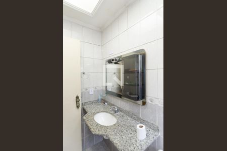 Casa à venda com 254m², 3 quartos e 3 vagasBanheiro da suíte 2