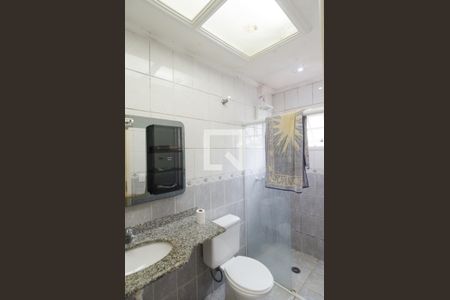 Casa à venda com 254m², 3 quartos e 3 vagasBanheiro da suíte 2