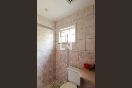 Casa à venda com 254m², 3 quartos e 3 vagasBanheiro da suíte 3