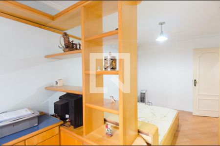 Casa à venda com 254m², 3 quartos e 3 vagasQuarto da suíte 2