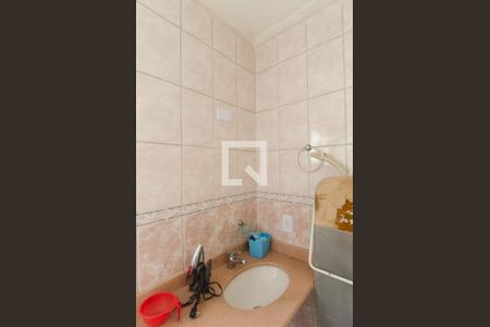 Casa à venda com 254m², 3 quartos e 3 vagasBanheiro da suíte 3