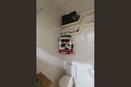 Casa à venda com 254m², 3 quartos e 3 vagasBanheiro de serviço