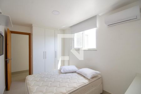 Apartamento à venda com 320m², 4 quartos e 3 vagasSuíte 2