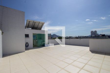 Apartamento à venda com 320m², 4 quartos e 3 vagasCobertura