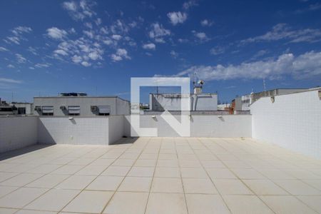 Apartamento à venda com 320m², 4 quartos e 3 vagasCobertura