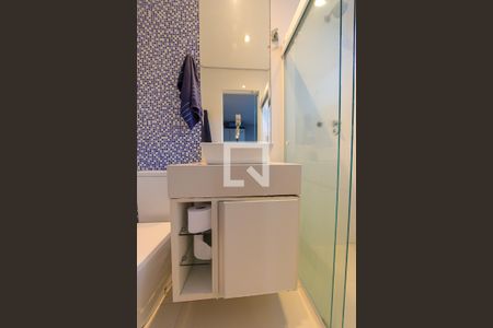 Casa à venda com 420m², 4 quartos e 3 vagasBanheiro da Suite 2