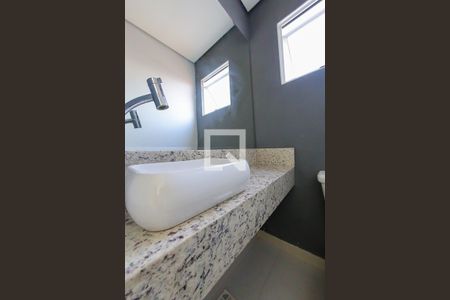 Casa à venda com 420m², 4 quartos e 3 vagasLavabo