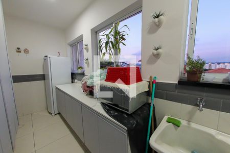 Casa à venda com 420m², 4 quartos e 3 vagasArea de Serviço