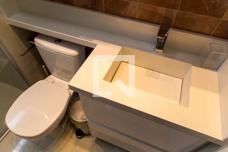 Apartamento à venda com 63m², 2 quartos e 1 vagaBanheiro da Suíte - Detalhe