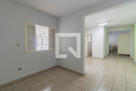 Casa à venda com 365m², 3 quartos e 3 vagasCômodo 2 - Edícula