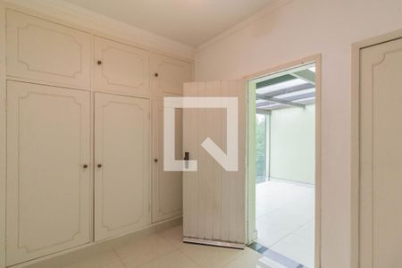 Casa à venda com 365m², 3 quartos e 3 vagasCloset da Suíte
