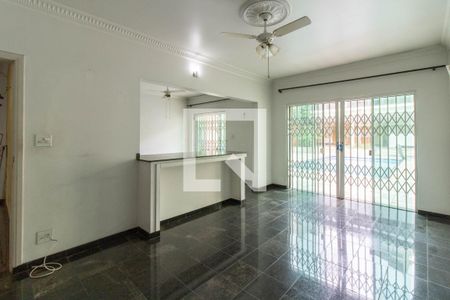 Casa à venda com 365m², 3 quartos e 3 vagasSala 2