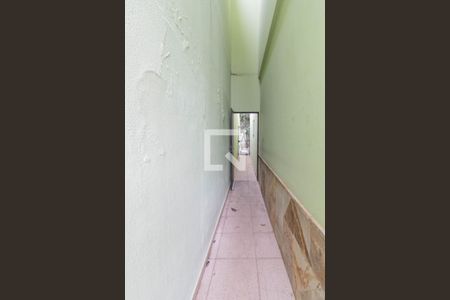 Casa à venda com 365m², 3 quartos e 3 vagasCorredor Lateral