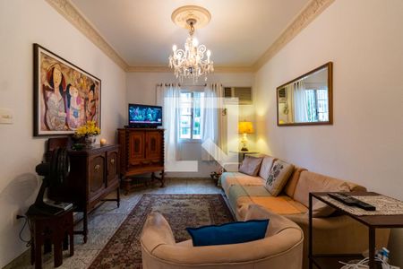 1o. Andar - Sala de estar de casa à venda com 5 quartos, 220m² em Liberdade, São Paulo