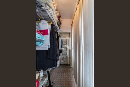 Casa à venda com 220m², 5 quartos e 1 vaga2o. Andar - Closet do Quarto 1